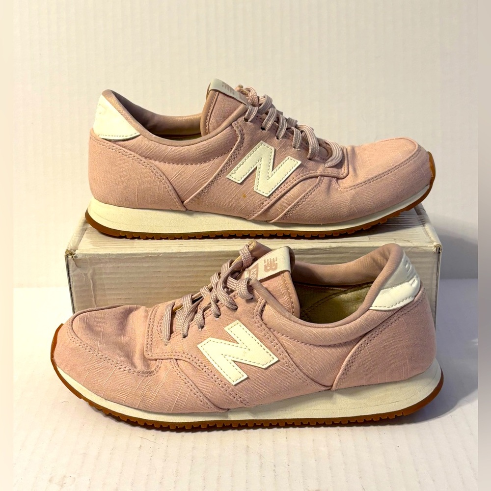New Balance Women's 420 Pink Sneakers Size 7 Medium